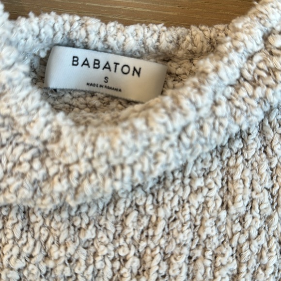 Babaton knit crop top size small - Picture 2 of 3